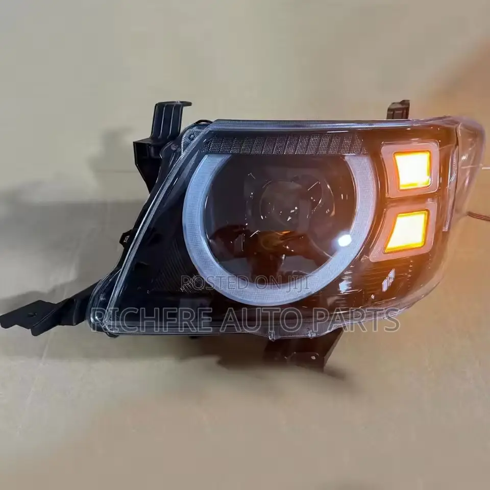 Toyota Hilux 2012 Headlight LED
