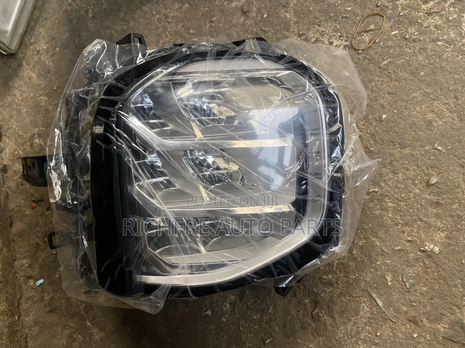 Mitsubishi Outlander 2022,2023 Headlight