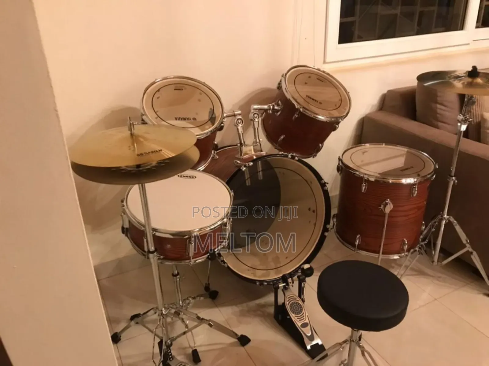 Yamaha 5-Piece Complete Acoustic Drumset