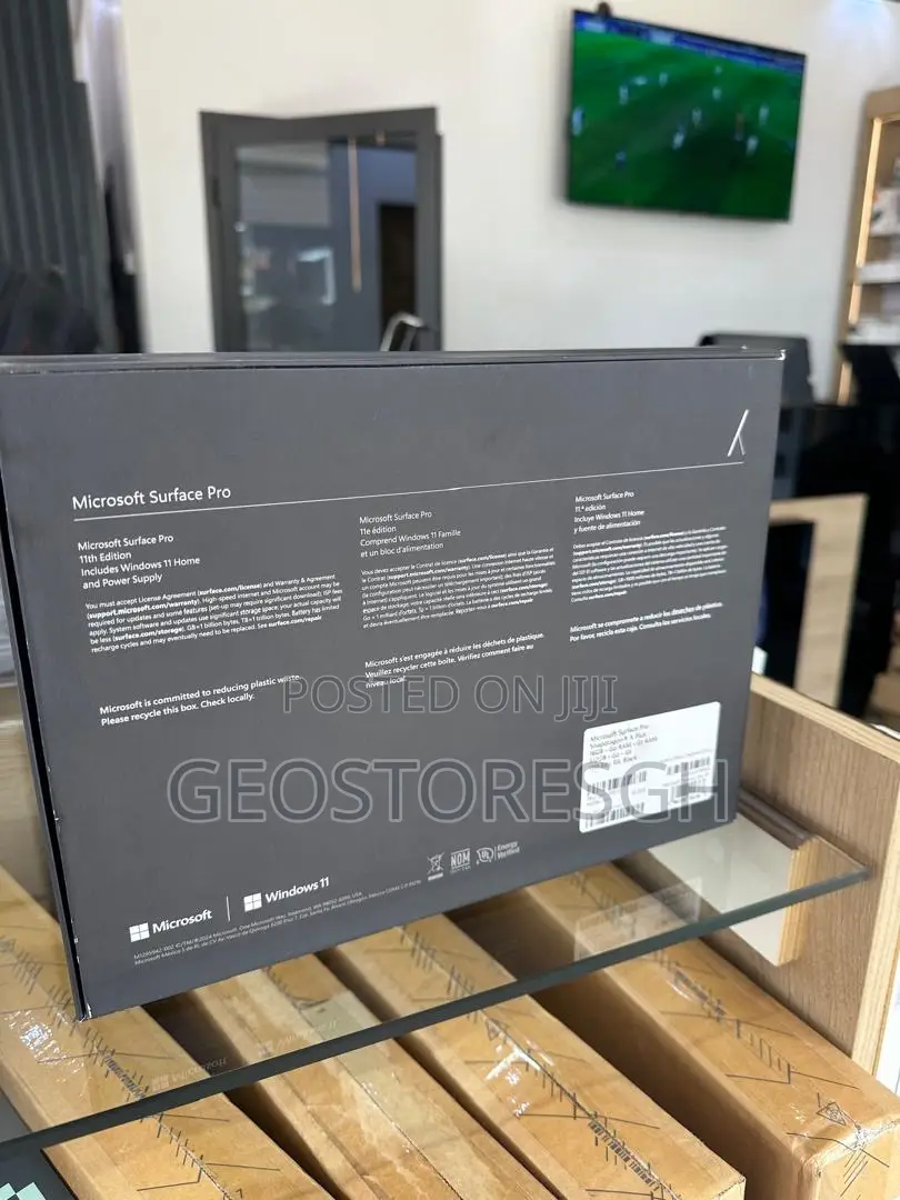 New Microsoft Surface Pro 11th Edition, a Copilot+ PC 16GB SSD 512GB