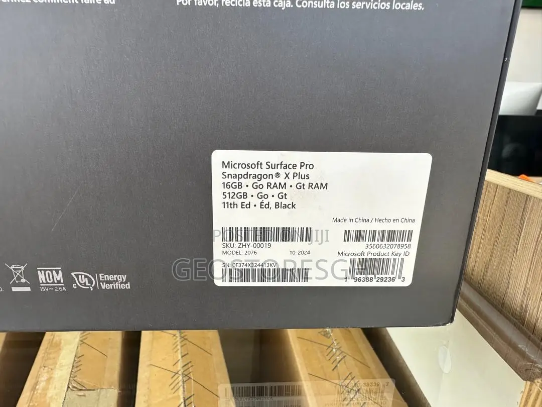 New Microsoft Surface Pro 11th Edition, a Copilot+ PC 16GB SSD 512GB
