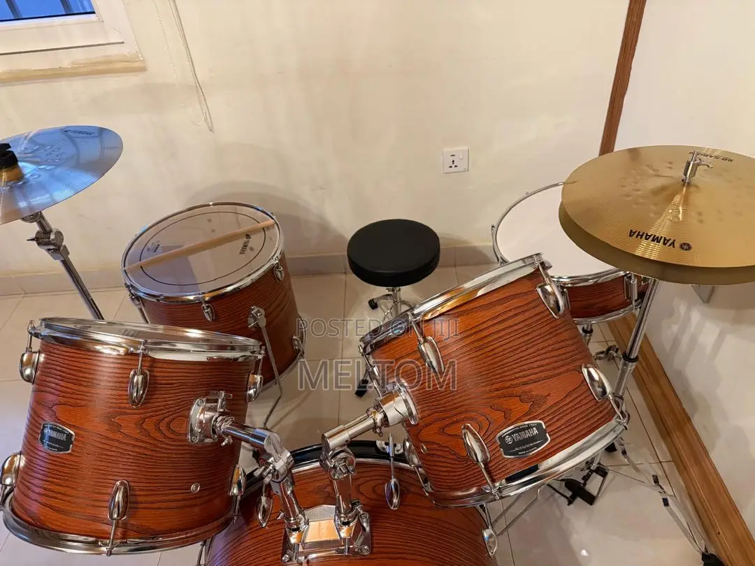 Yamaha 5-Piece Complete Acoustic Drumset