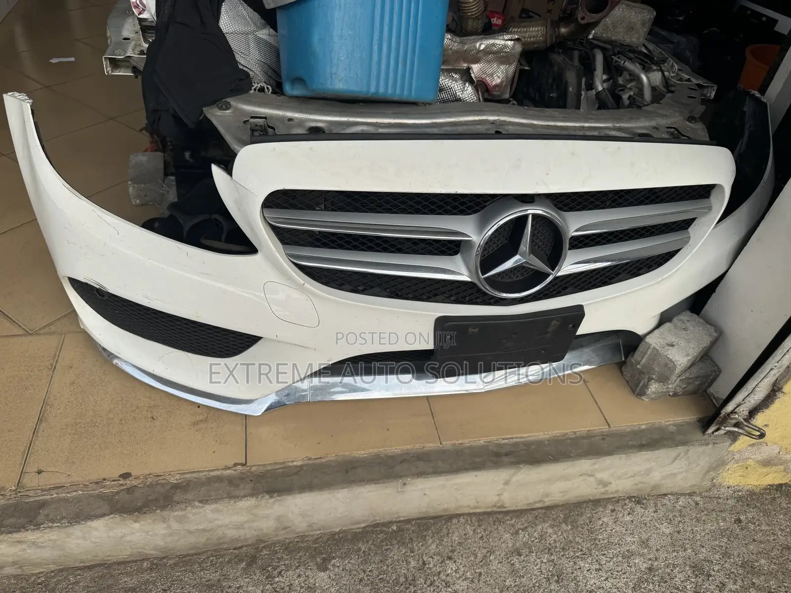 Mercedes Benz C300 2019 Front Cut