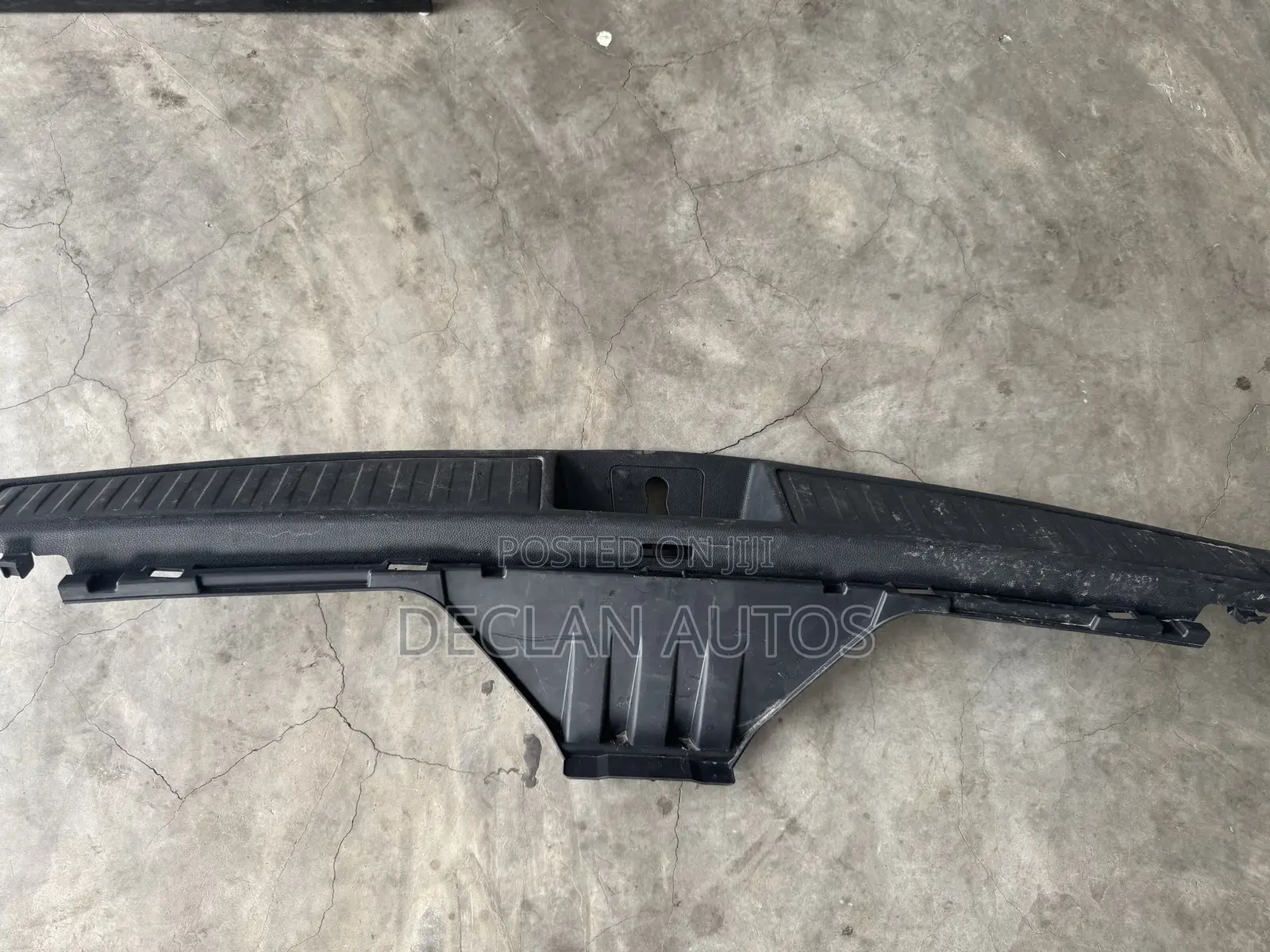 RDX Trunk Latch Lock Plate Trim Cover Panel 2019 - 2021
