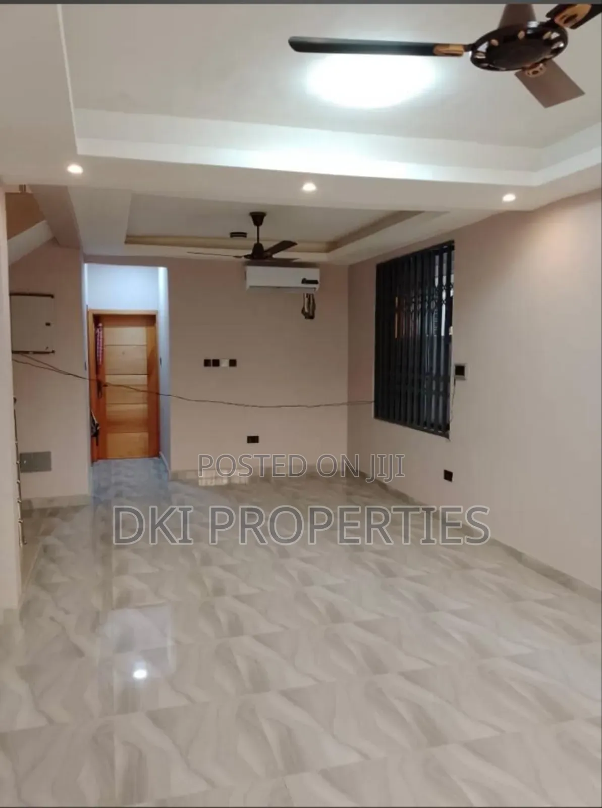 4bdrm House in Dki Properties, Adenta for sale