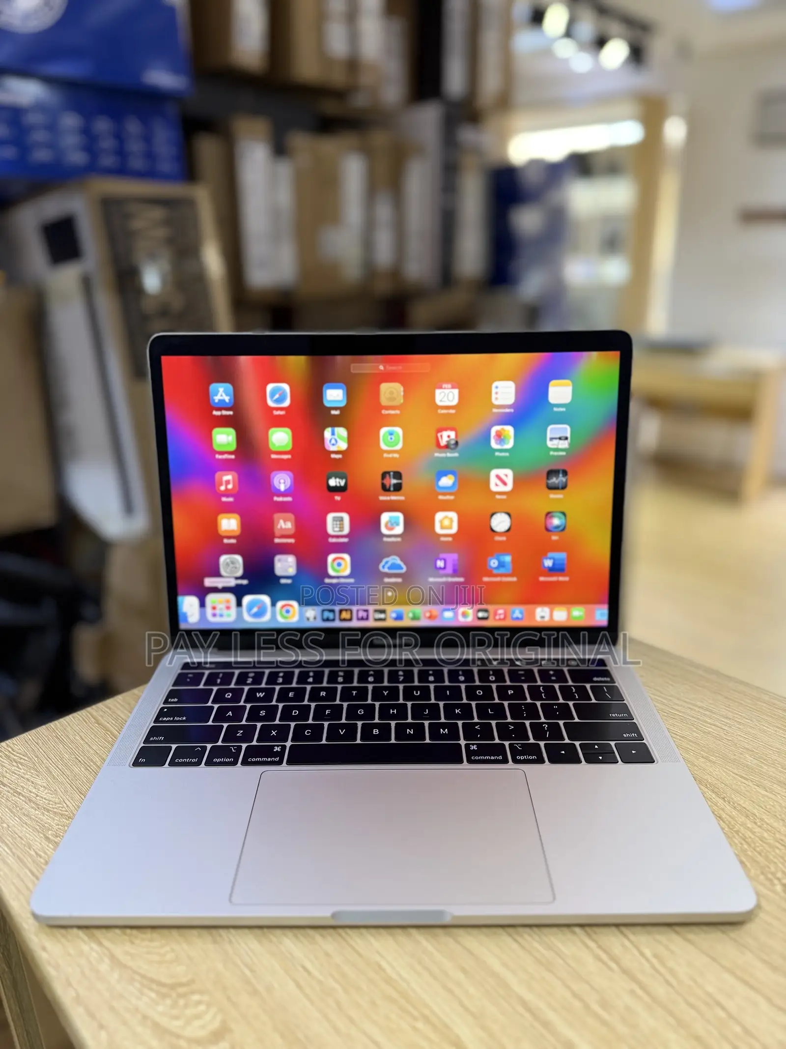 Laptop Apple MacBook Pro 2019 8GB Intel Core i5 SSD 256GB