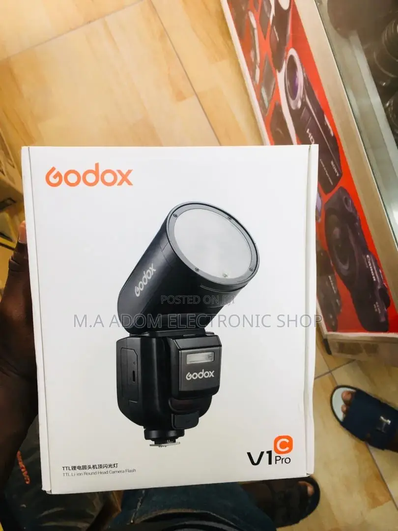 Godox V1 Pro: Master Light, Capture Brilliance