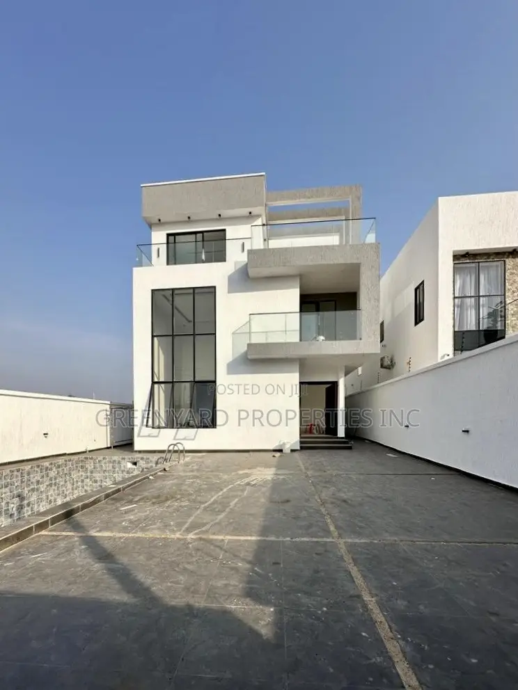 4bdrm Duplex in Ashaley Botwe for sale