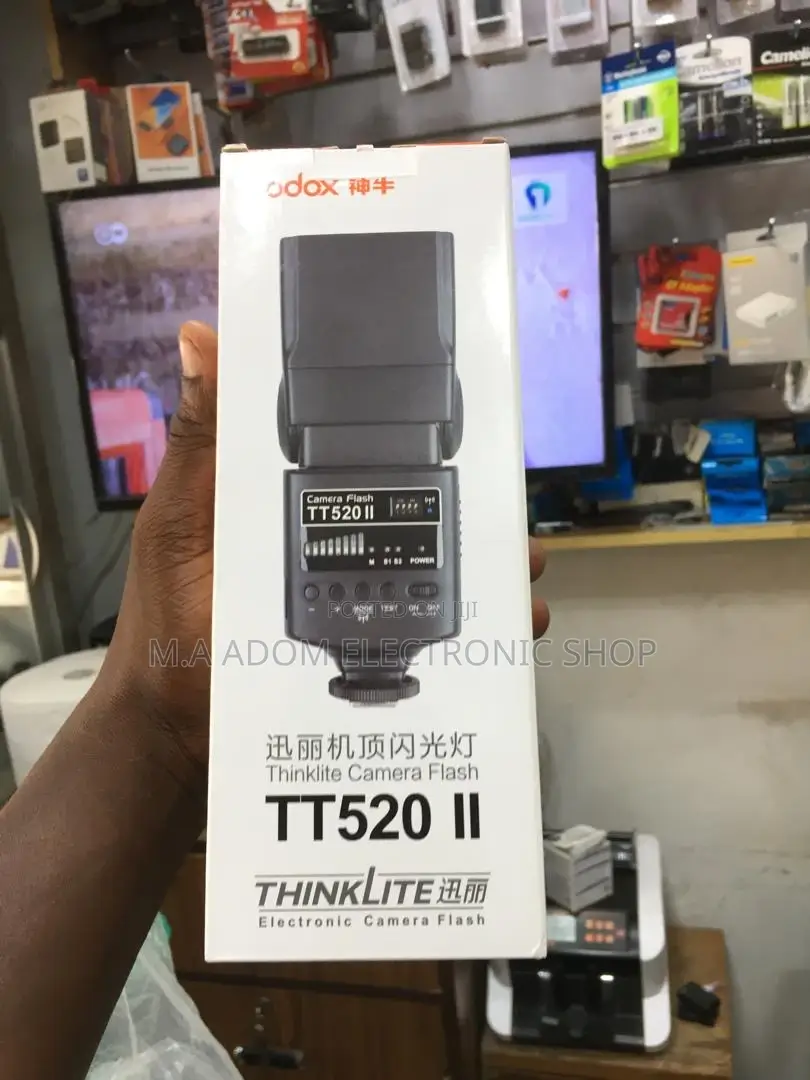 Godox TT520 II: Your Photography's Secret Weapon