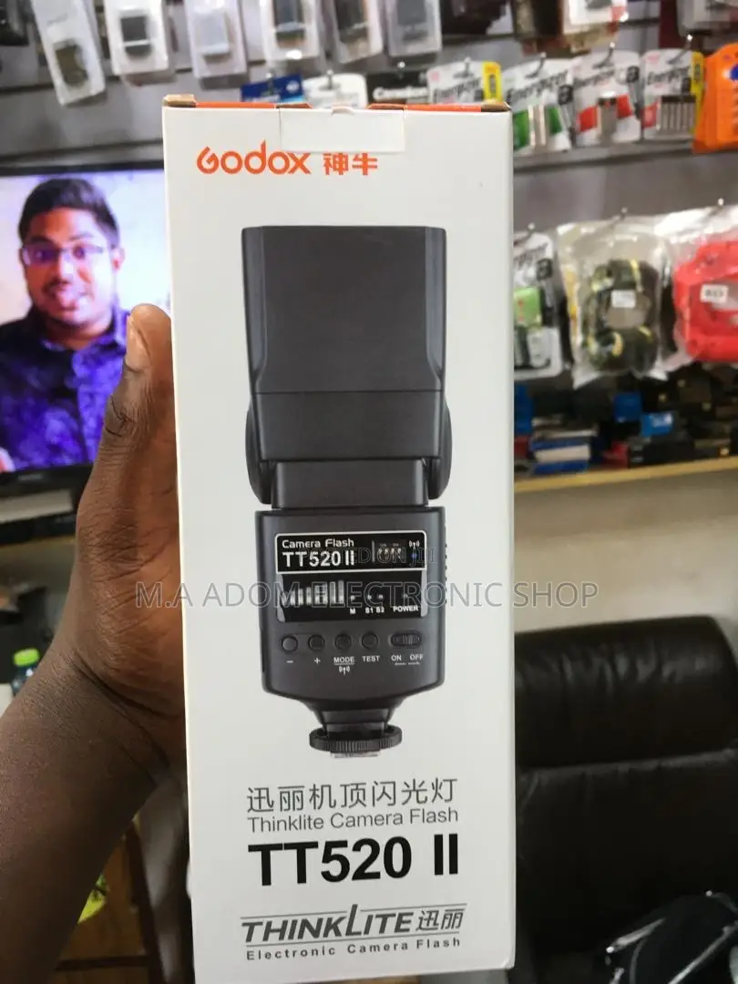 Godox TT520 II: Capture the Moment in Its Best Light