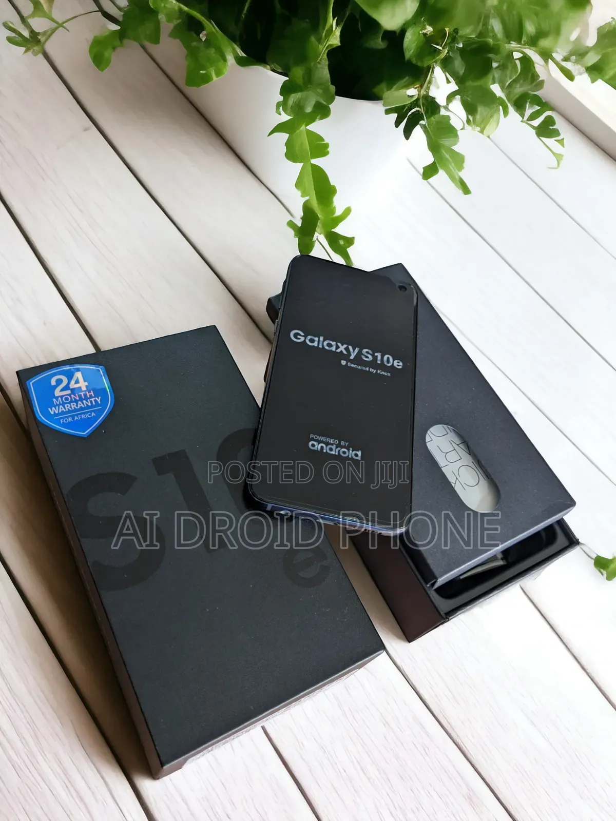 New Samsung Galaxy S10e 128 GB Blue