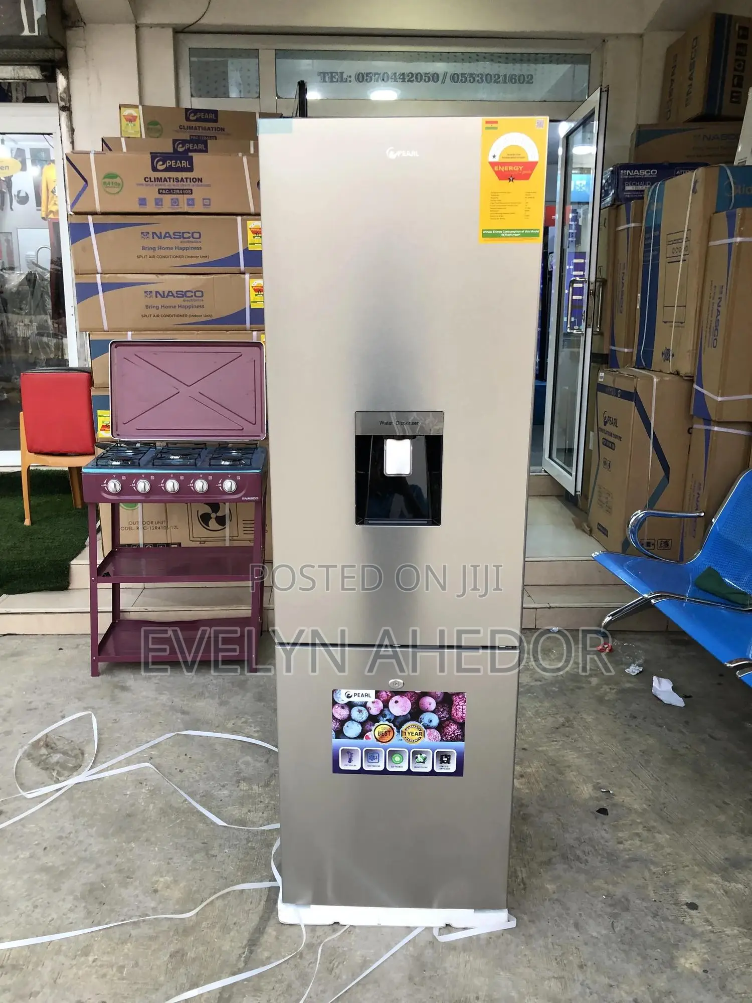 Quality 261litres Pearl Bottom Freezer With Water Dispenser