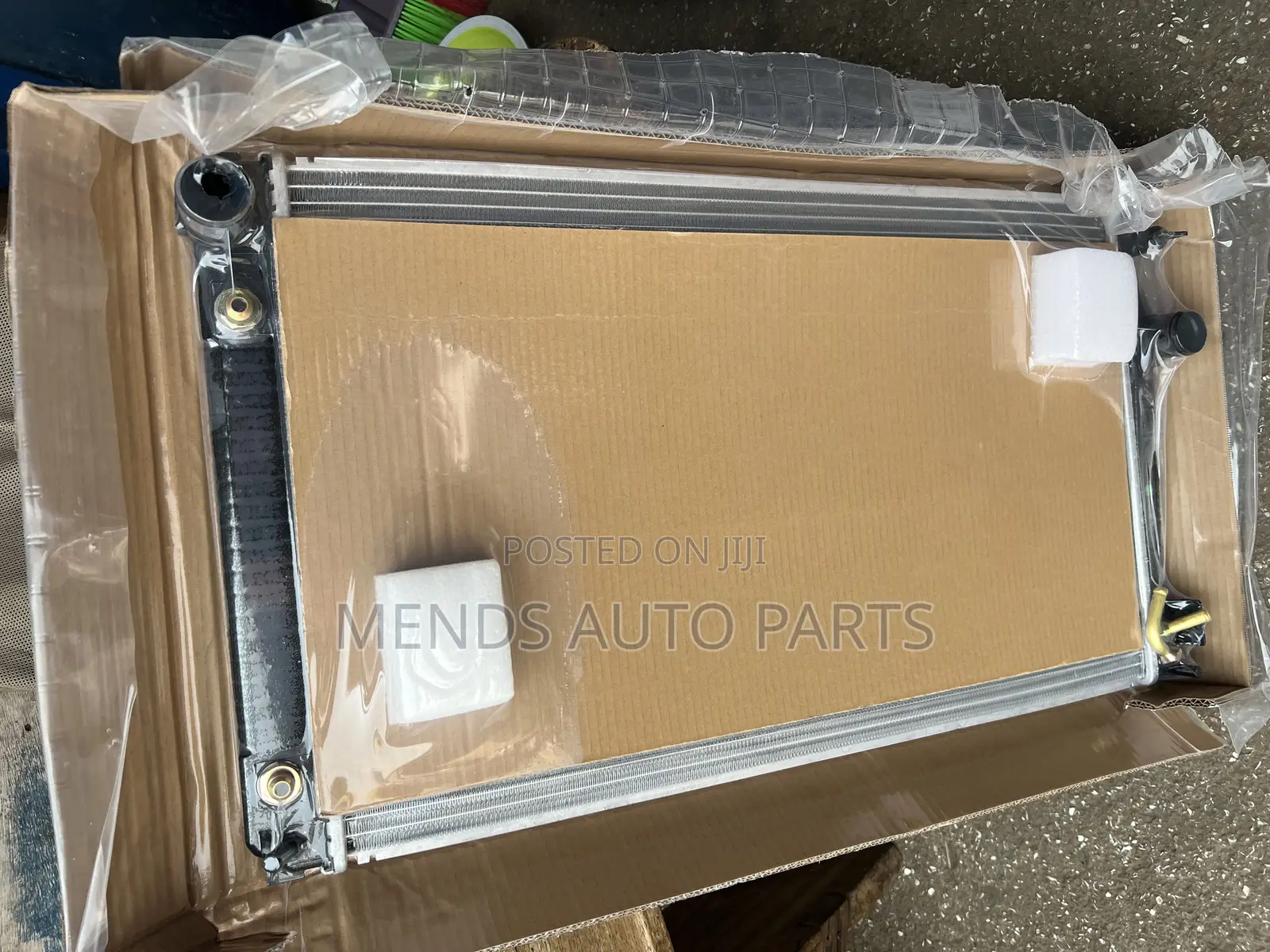 Toyota Rav 4 2010 Radiator Tank