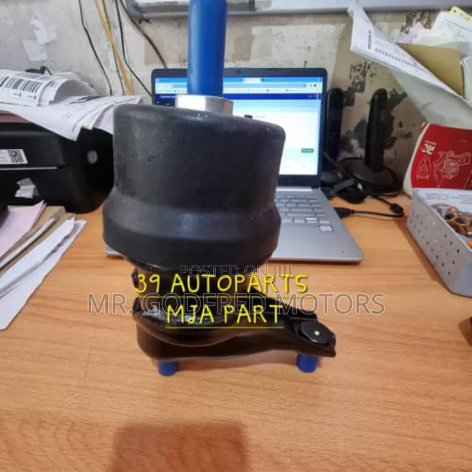 Toyota Camry 2015 Engine Mount Left Down. Original