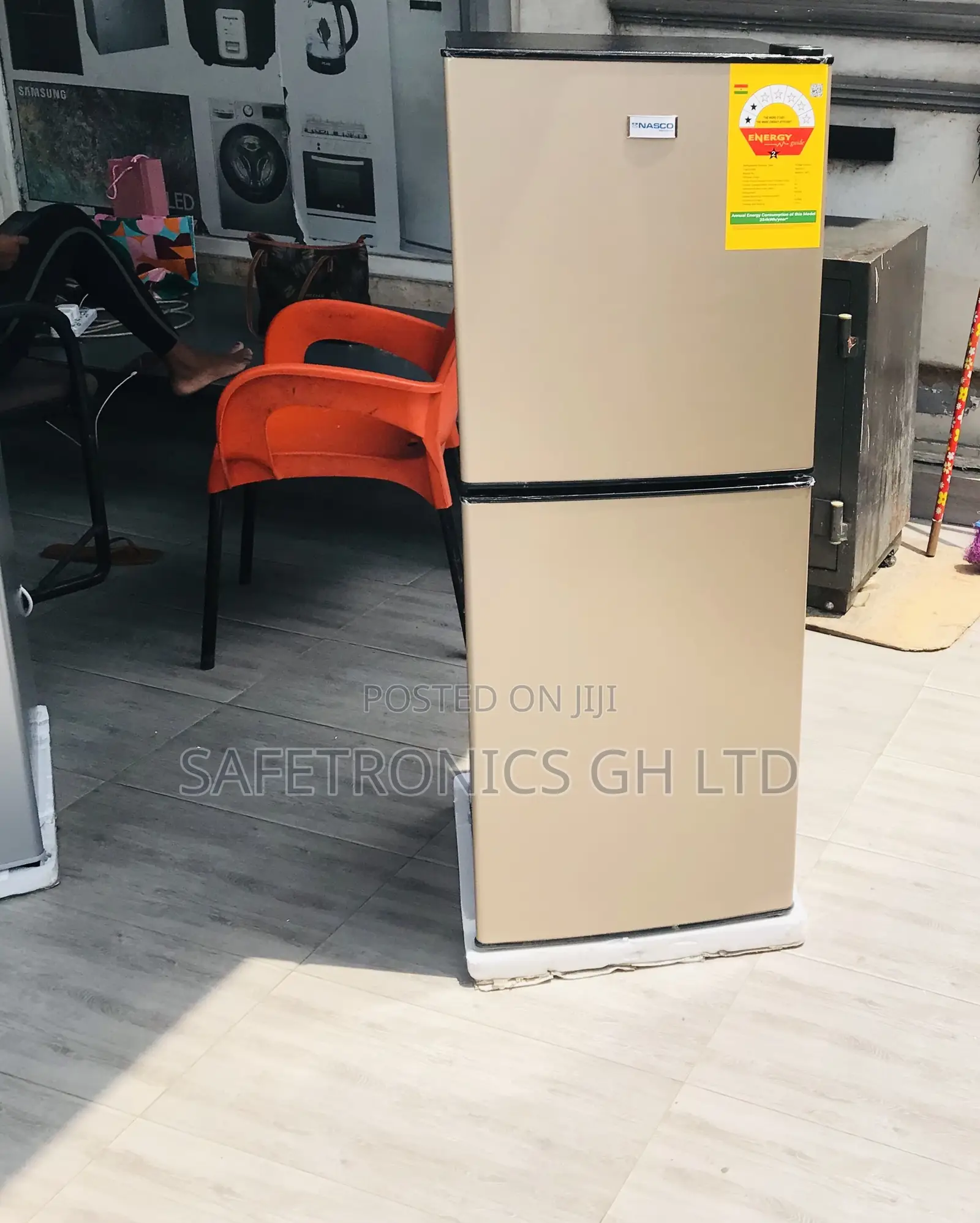 Choose Nasco Gold 136L Bottom Freezer Nasd2-18fl Gold 2 Door