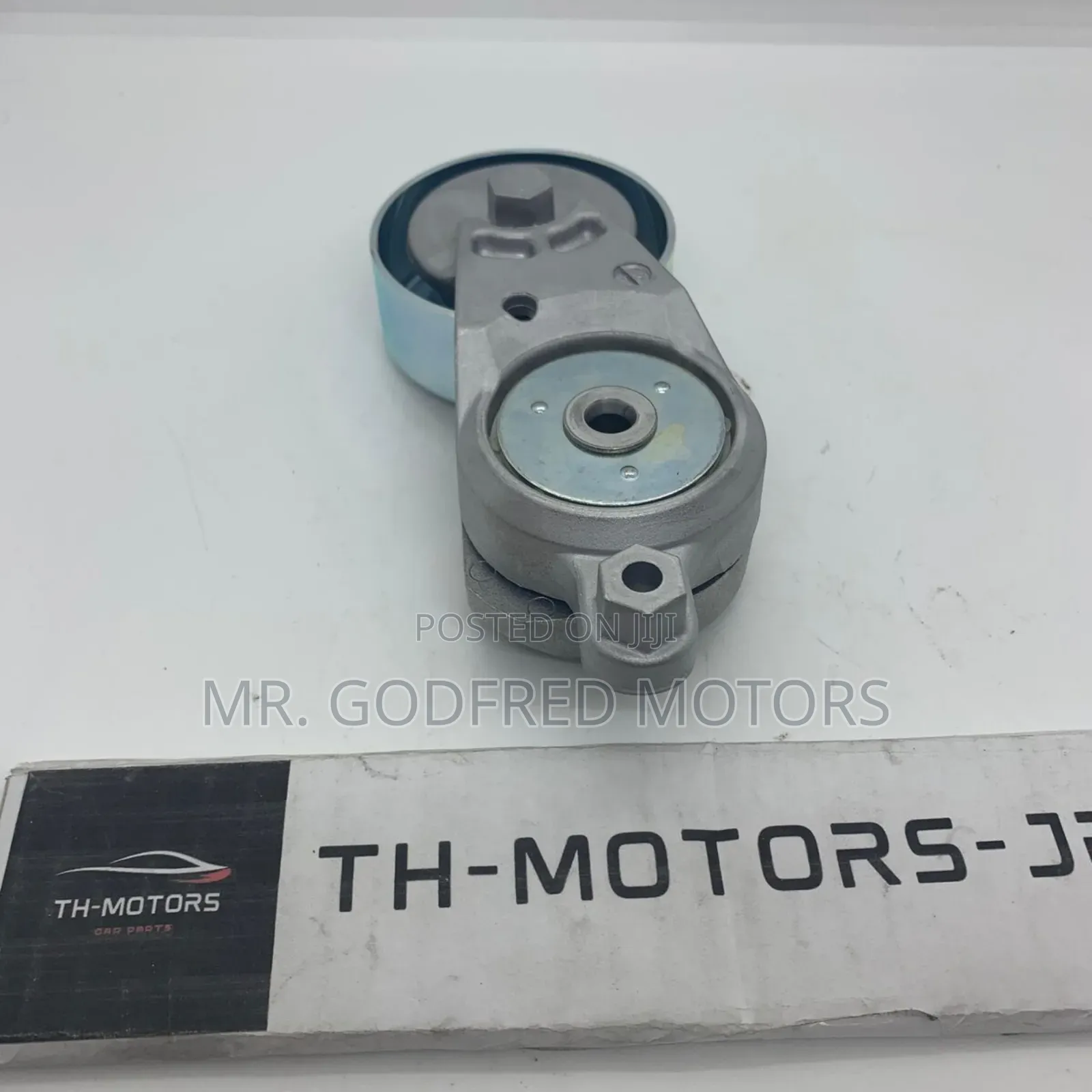Toyota RAV4 2013 Belt Tensioner. Original.