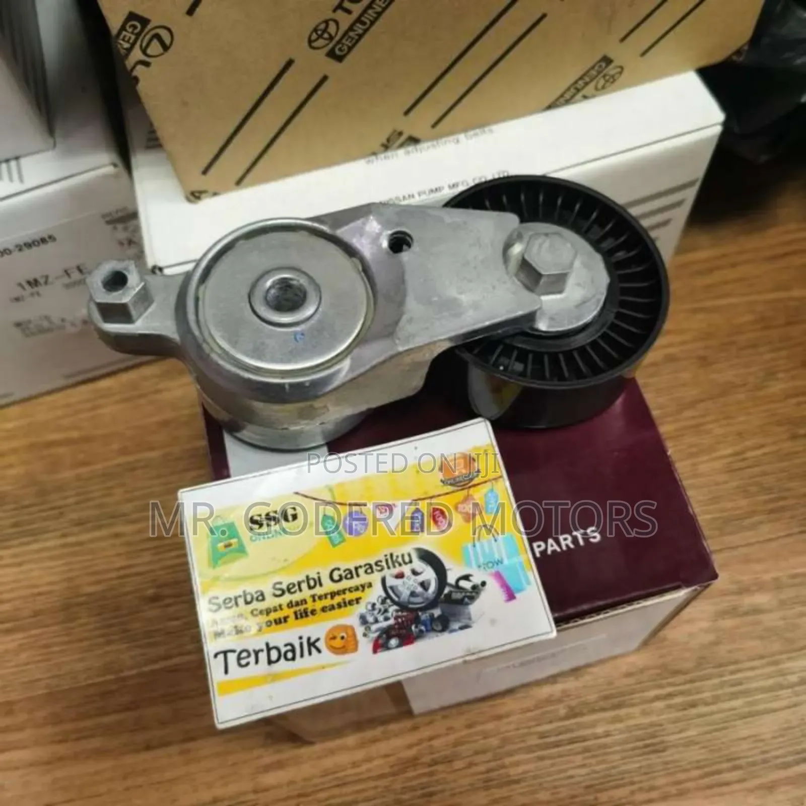 Toyota RAV4 2014 Belt Tensioner. Original