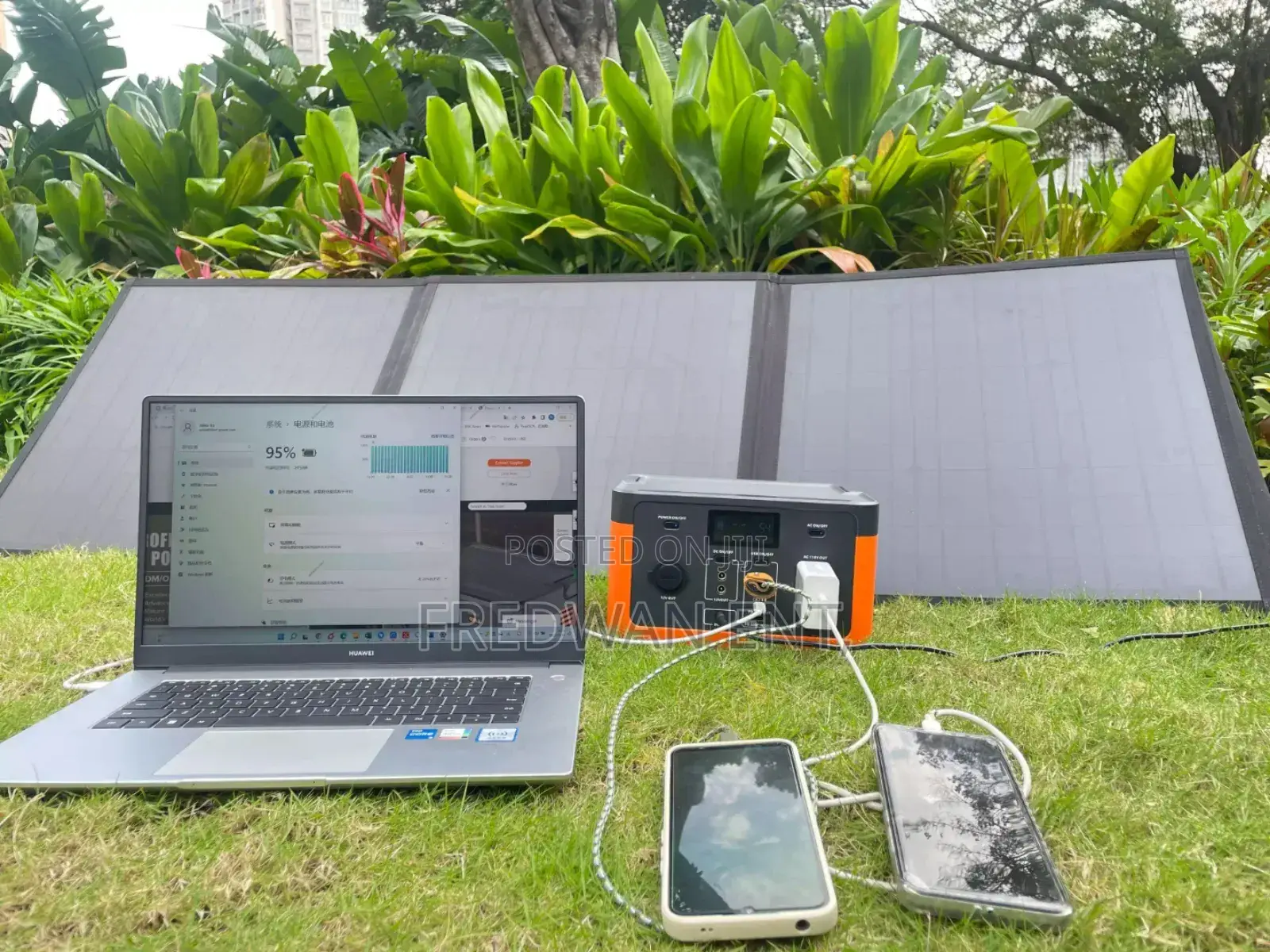 Original 500w Portable Power Station With Its Solar Panel