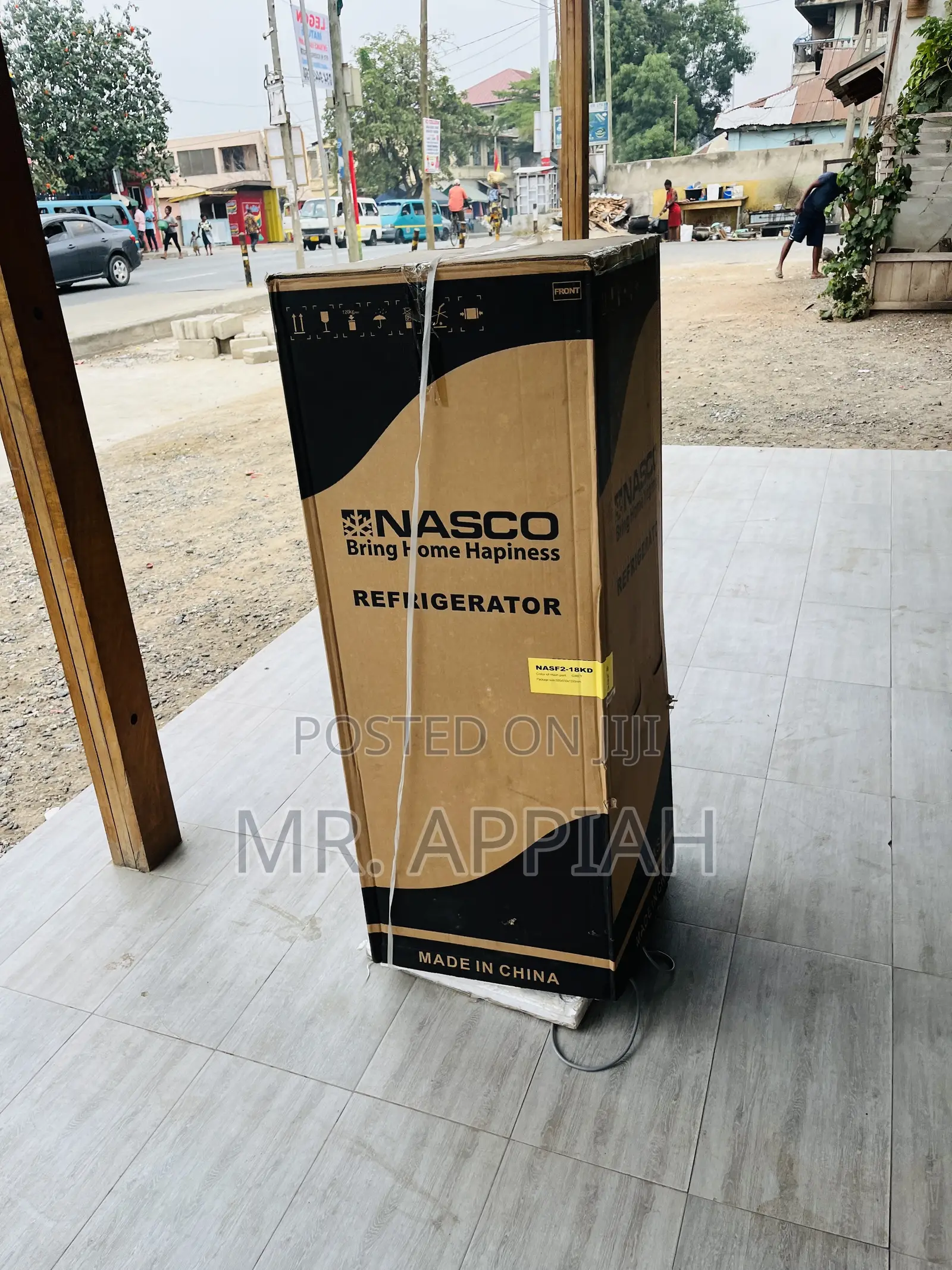 Quiet and Efficient Nasco Nasf2-18kd Top Freezer Fridge.