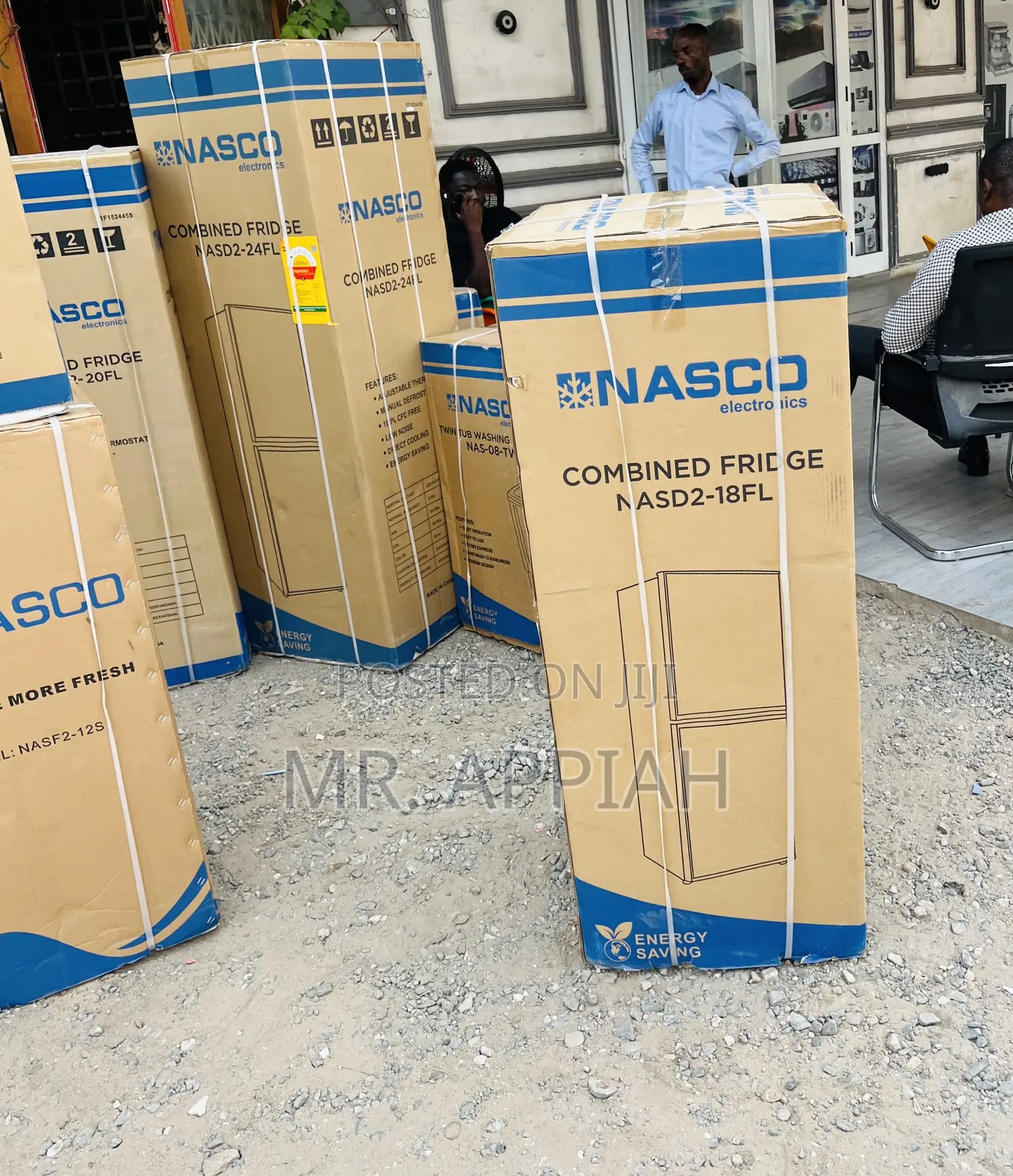Classic Nasco D2-18fl Double Door Fridge(136ltr)Gold.