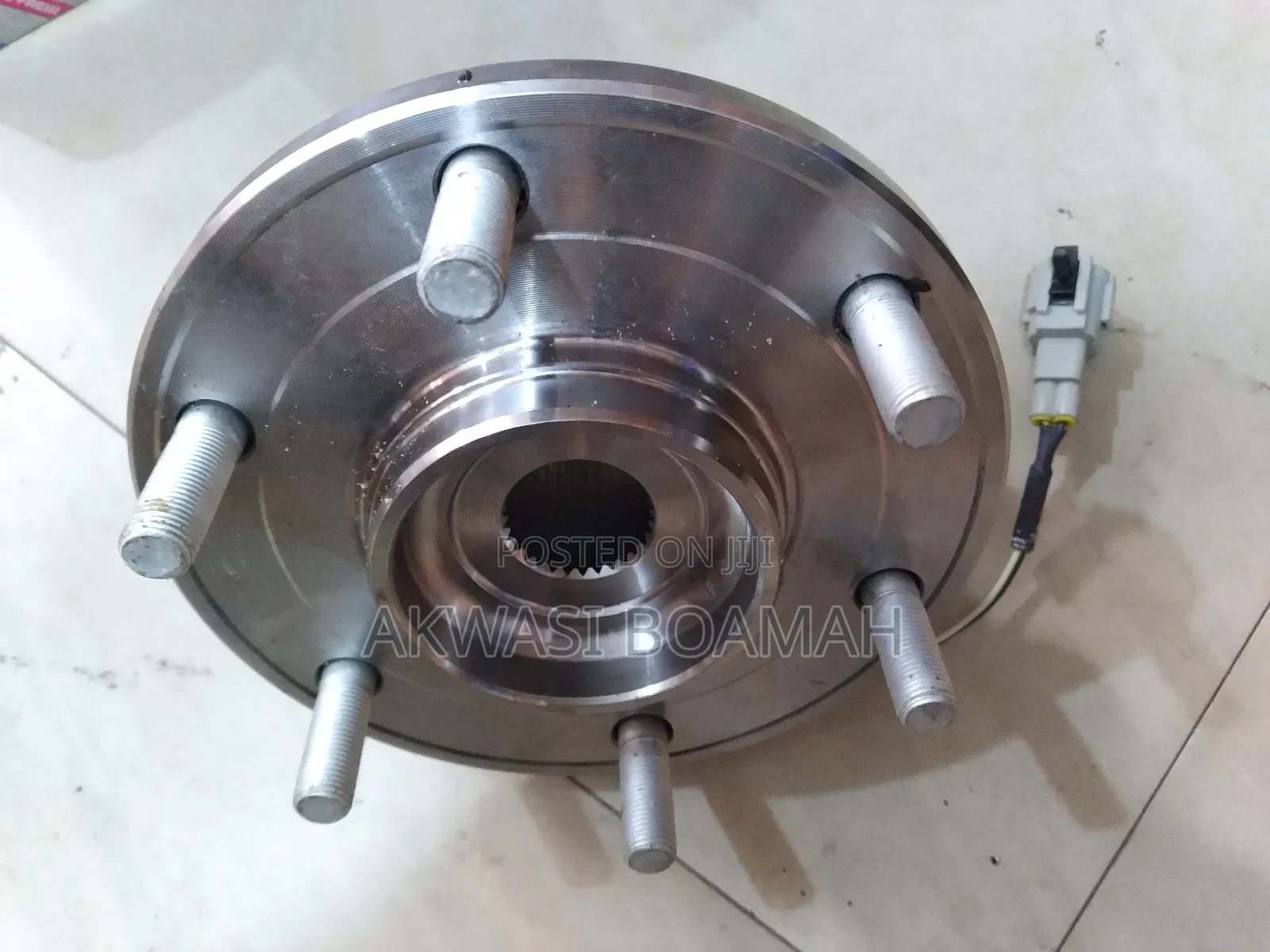 Nissan Amada Front Wheel Hub 1pc
