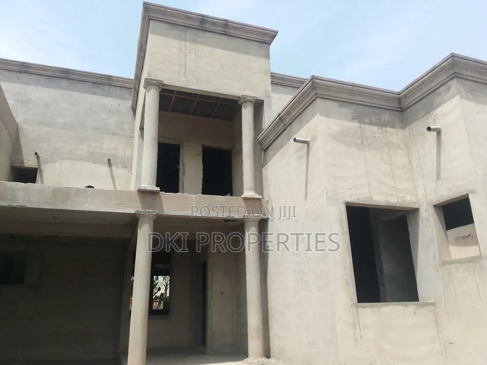 4bdrm House in Dki Properties, Tema Metropolitan for sale