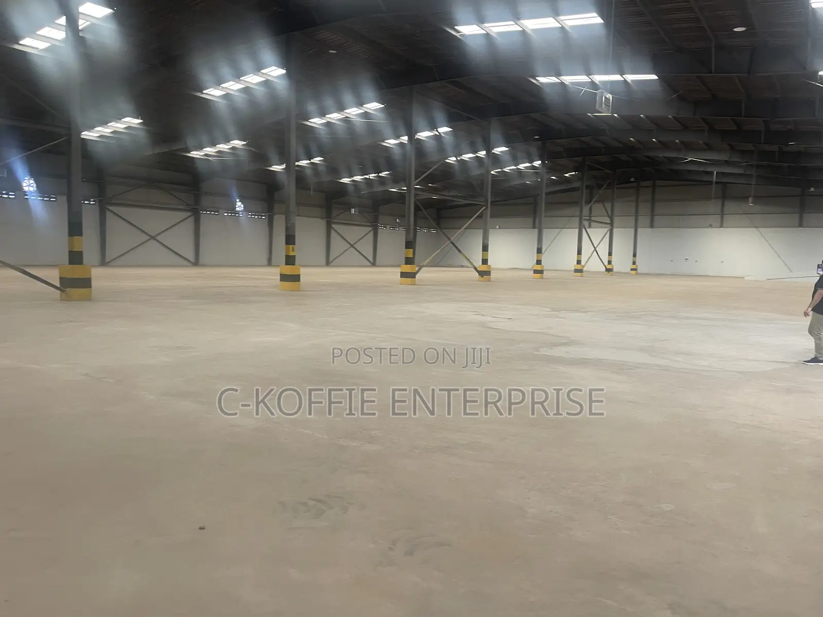 1200 SQM Warehouse at Tema Industrial Area for Rent