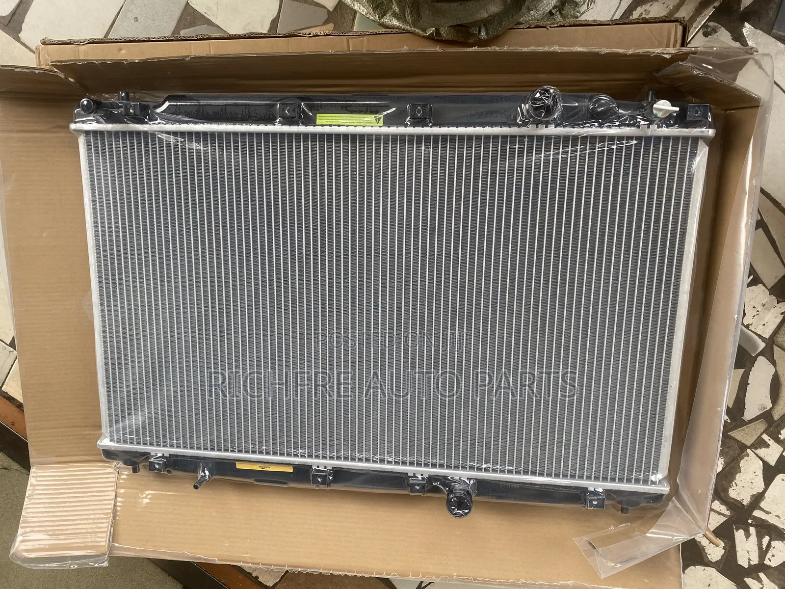 Honda Crv 2019 Radiator / Water Tank