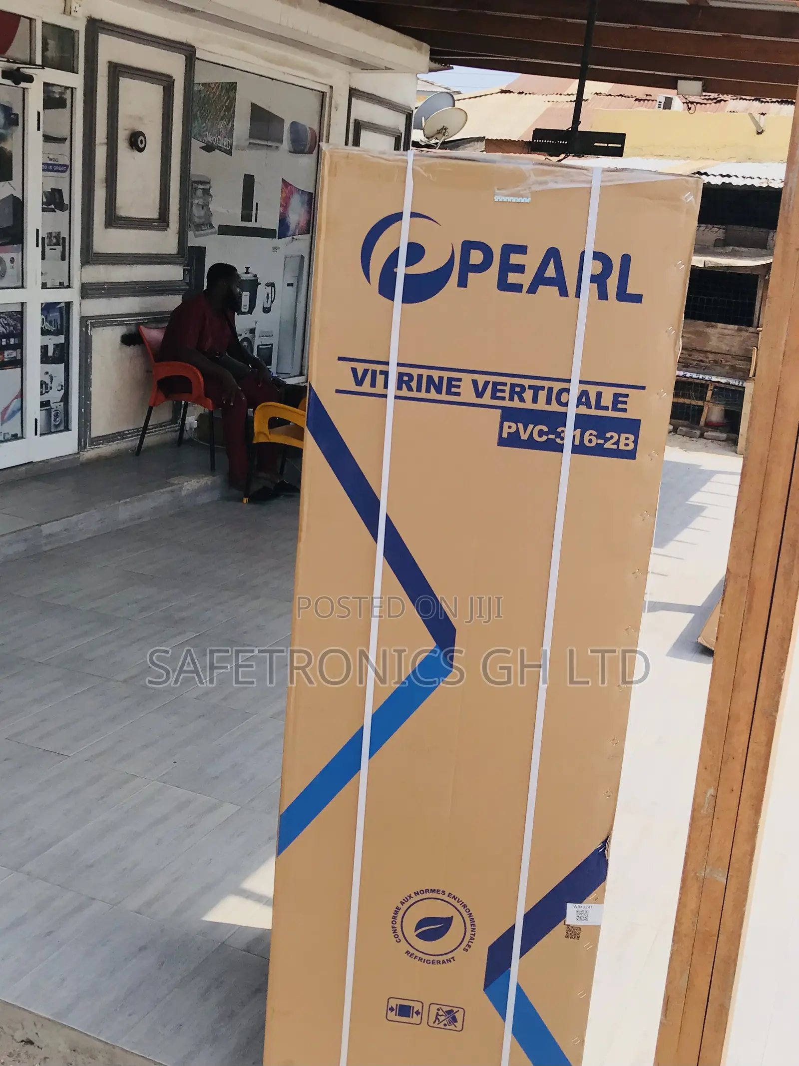 Correct PVC-316 Pearl Display Glass 235l Singledoor Fridge