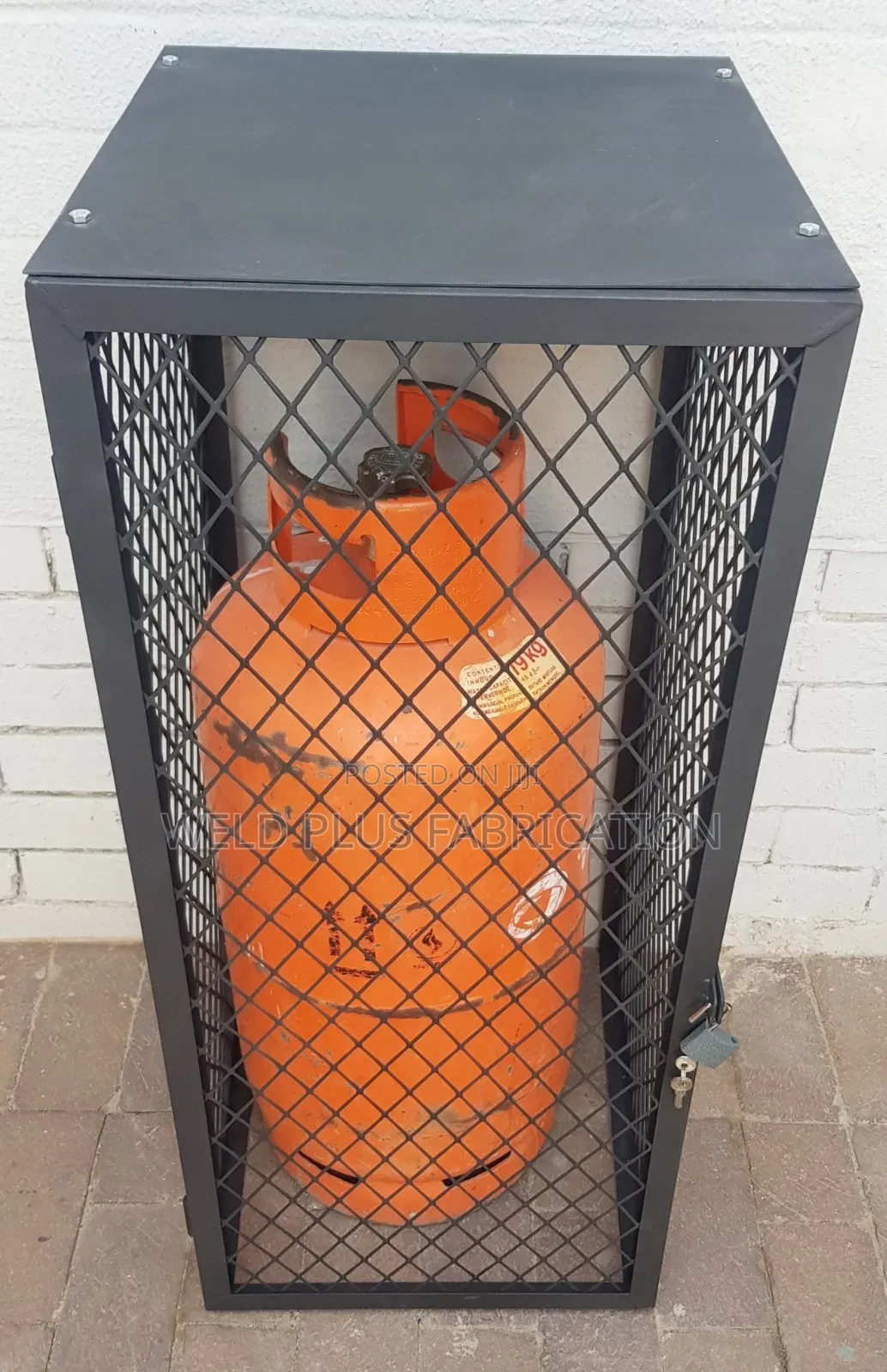 Cylinder Cage