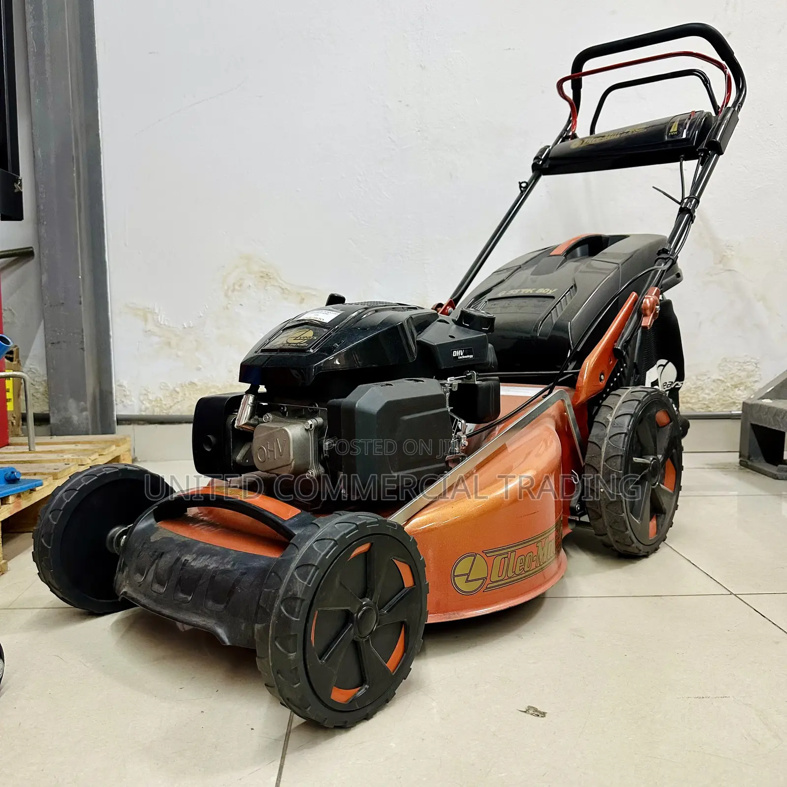 Mower Lawn (Gasoline)