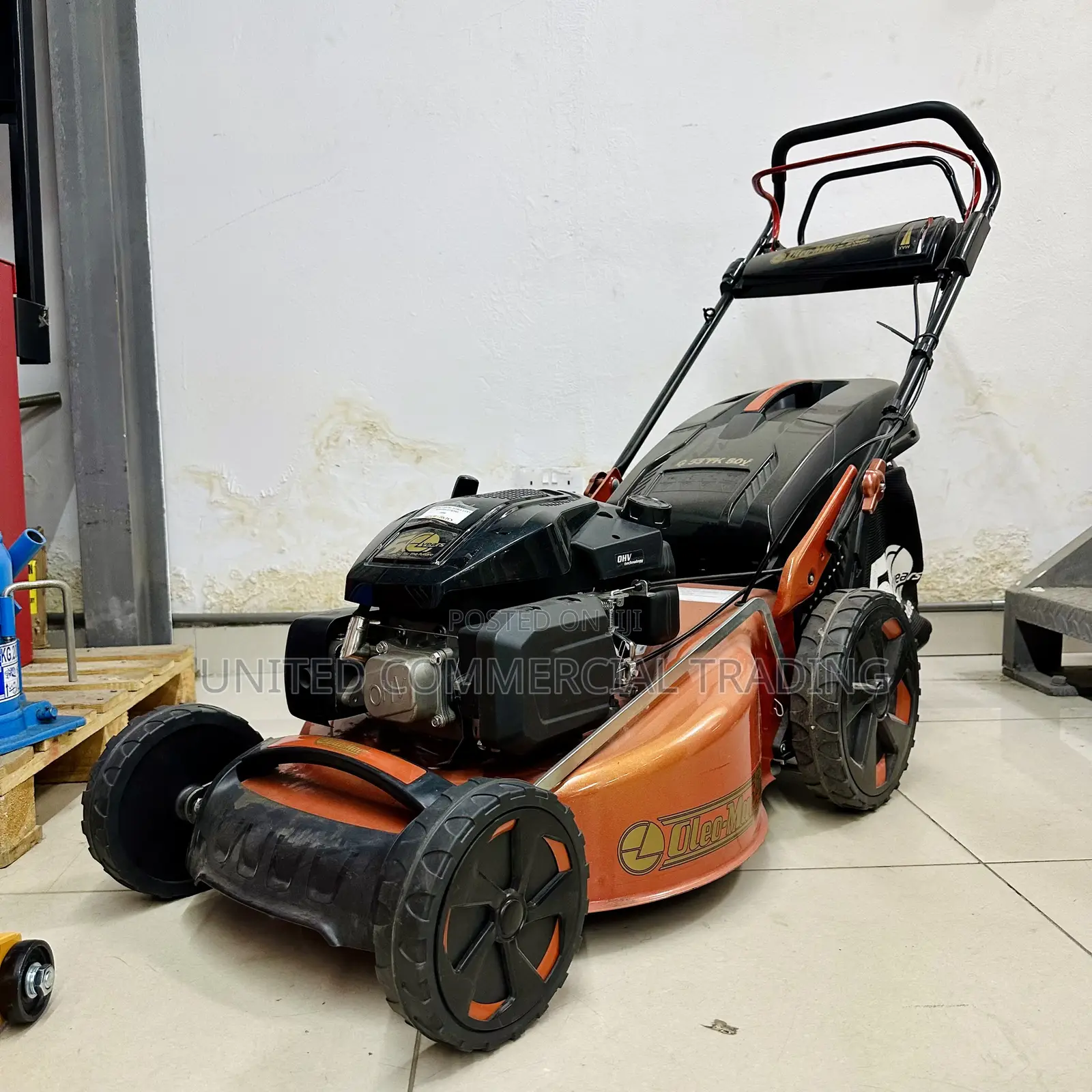 Mower Lawn (Gasoline)