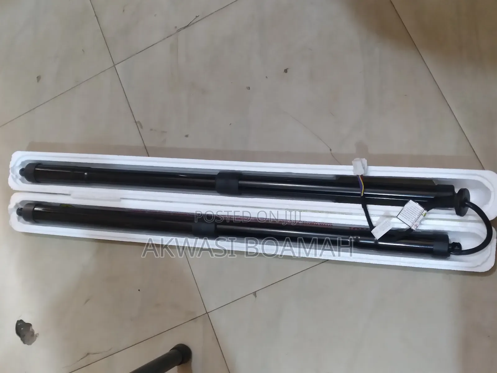 Honda Cr-v 2017/23 Electronic Boot Shock Absorber Pair