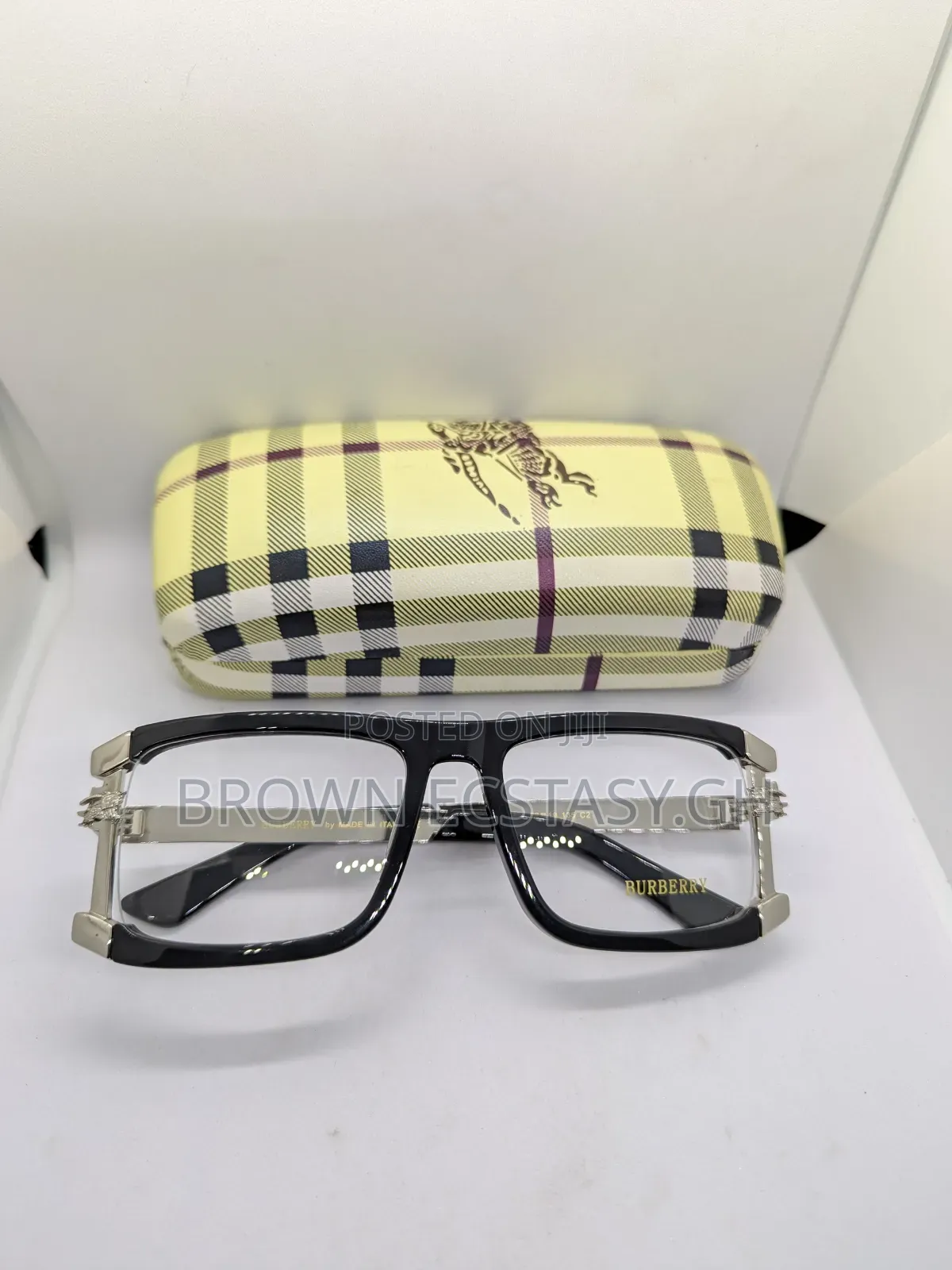 Burberry Elegant Glasses
