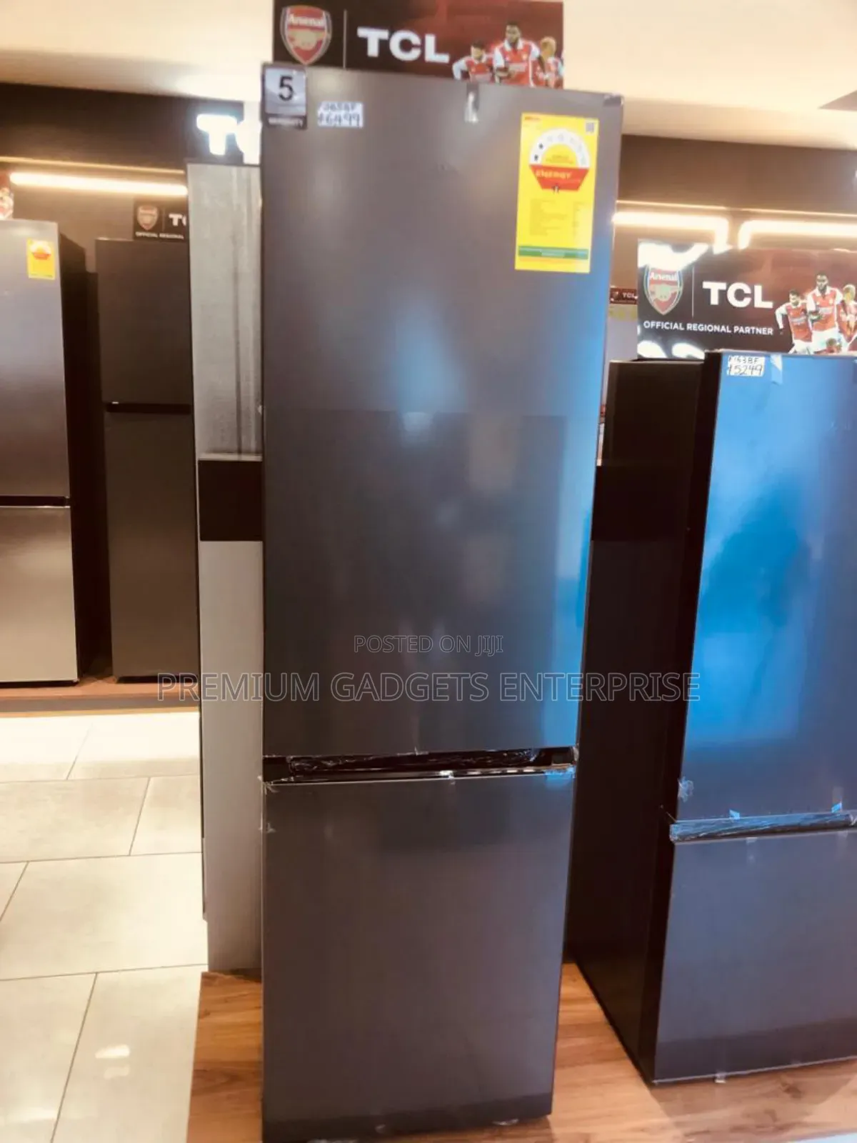 TCL Humidity Care Crisper 260l F265bf Refrigerator 2star