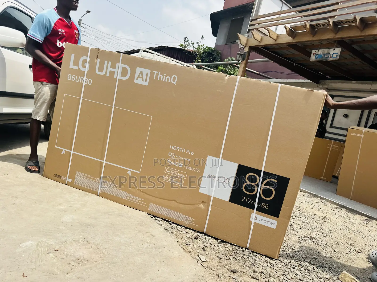 Grab Your Favorite  Uhd Smart Lg 86”Ur7800