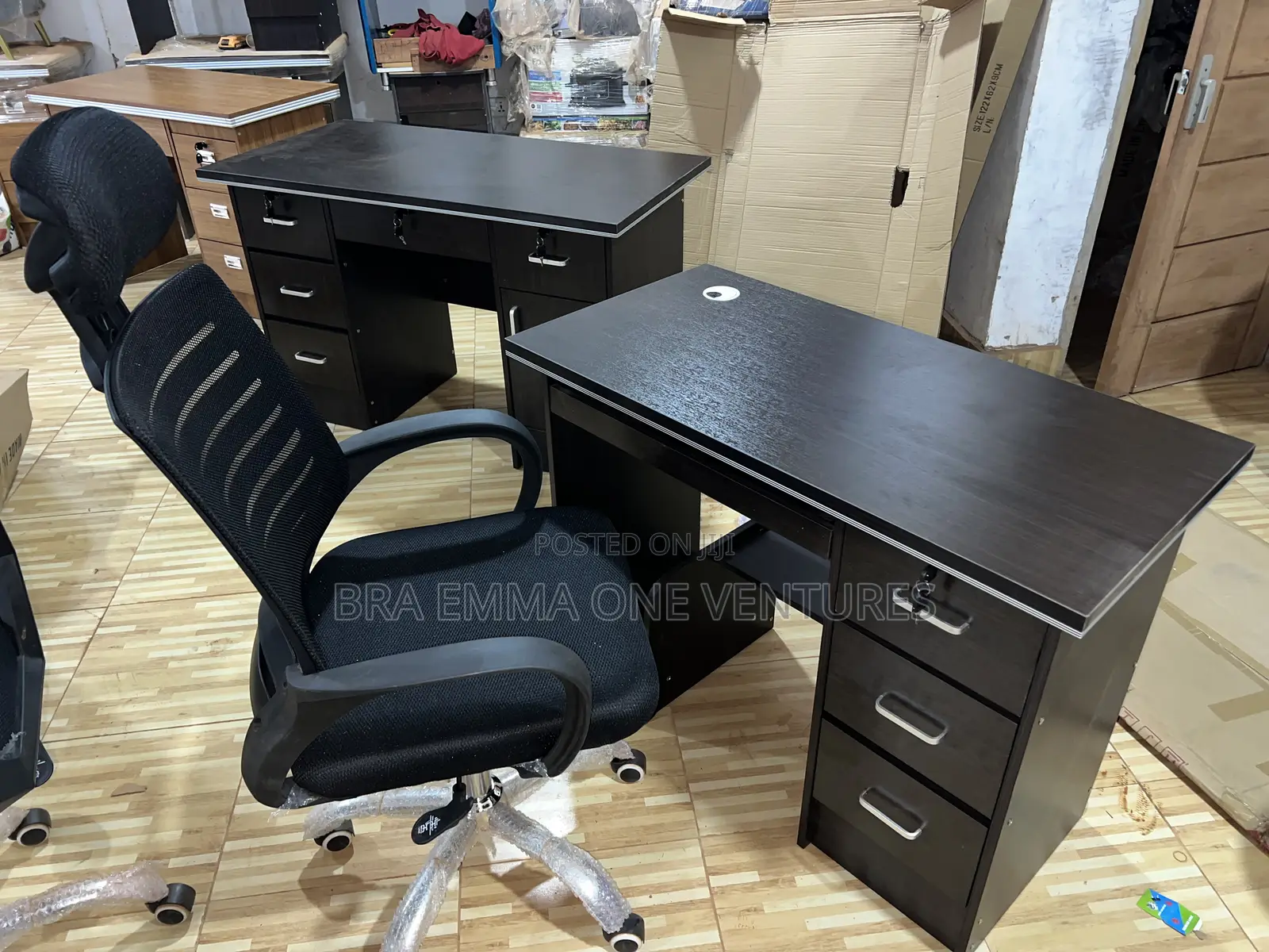 Brand New 100x50cm Computer Table and a Chair