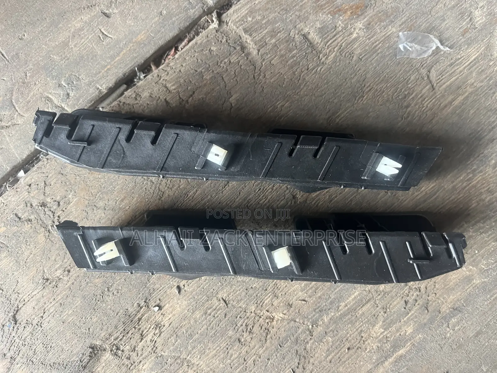 Sonata 2014 Bumper Locker