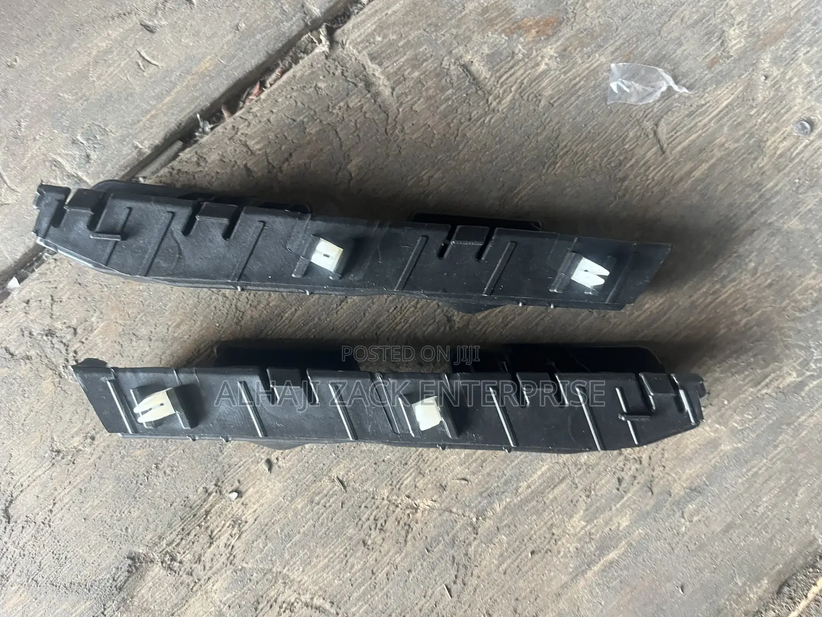 Sonata 2014 Bumper Locker