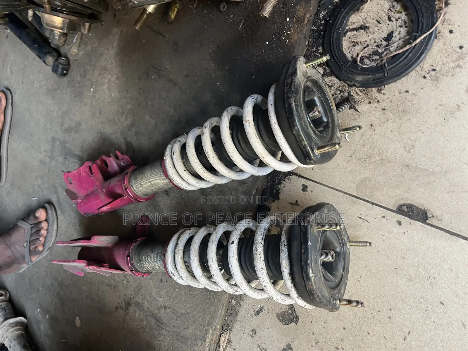 Toyota Camry 16/17 Police Type Complete Back Shock Absorbers