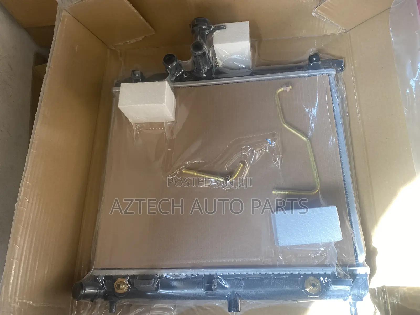 Hyundai I10 2009,2010,2011,2012 Radiator Tank / Water Tank