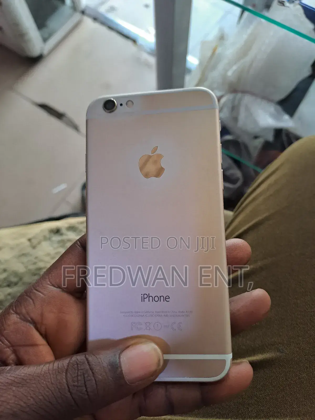 Apple iPhone 6 16 GB Gold