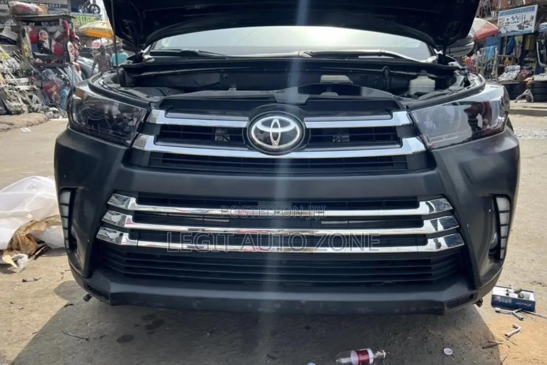 Toyota Highlander 2017,2018 Front Bumper Complete