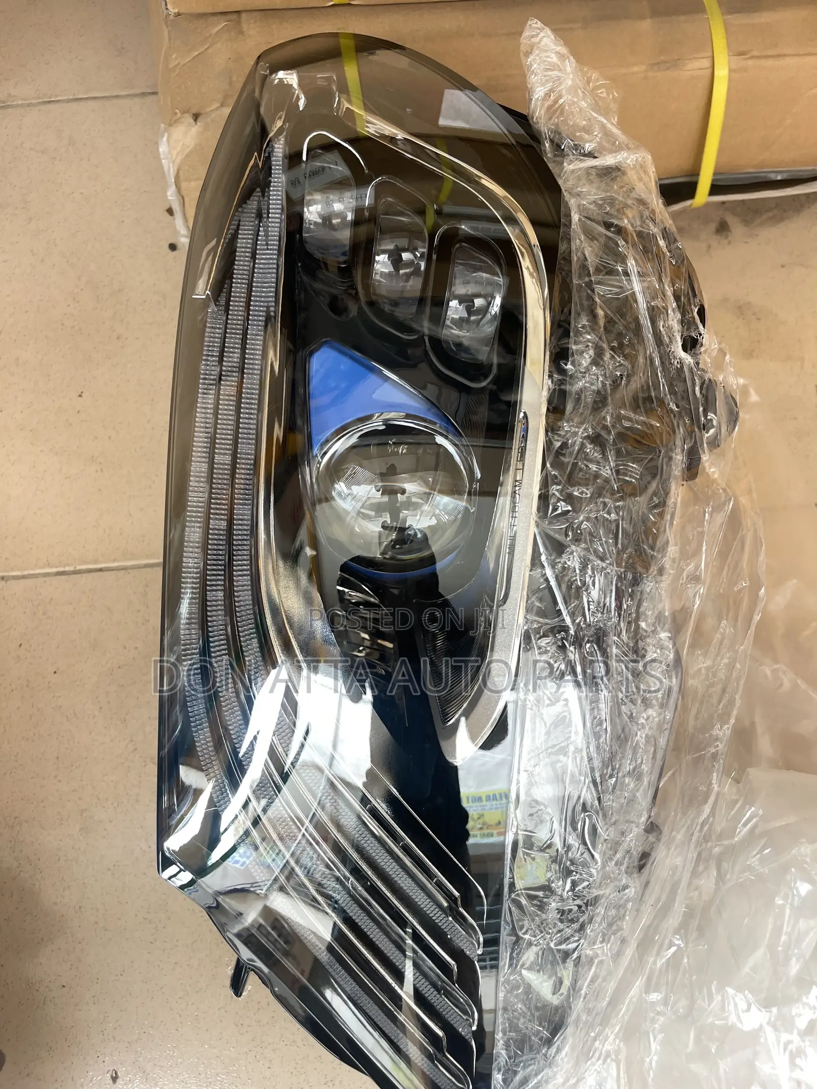 Mercedes-Benz W205 2019-2020 Spec Head Light