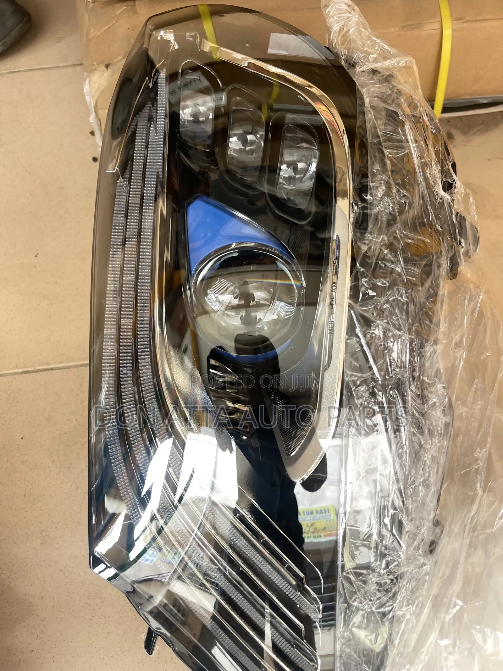 Mercedes-Benz W205 2019-2020 Spec Head Light