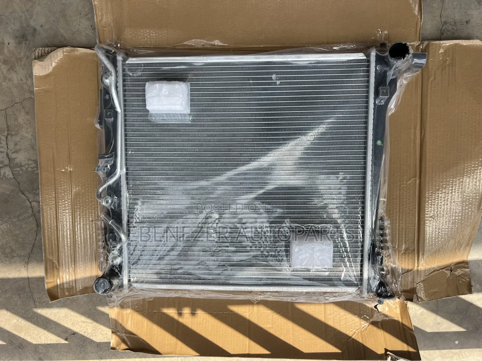 Hyundai Tucson 1.6turbo Radiator Tank 2016 2017 2018