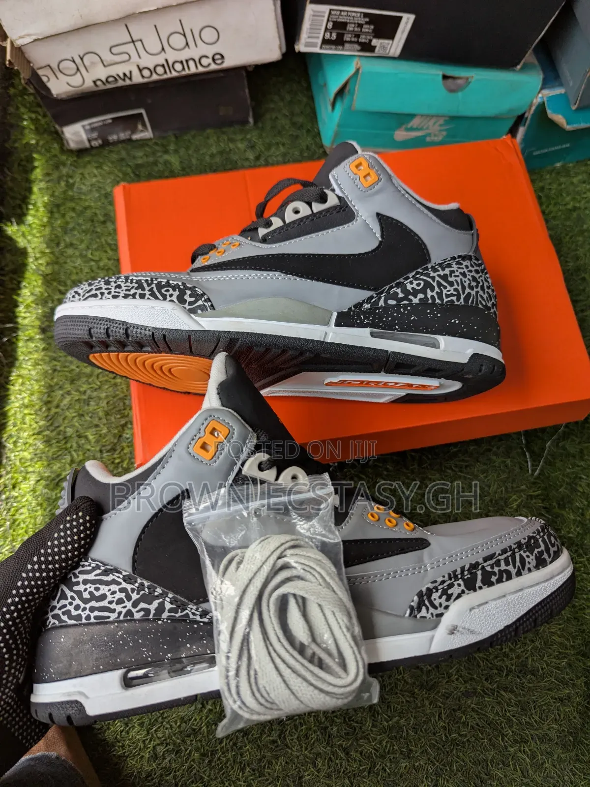Jordan 3 Retro Sneakers
