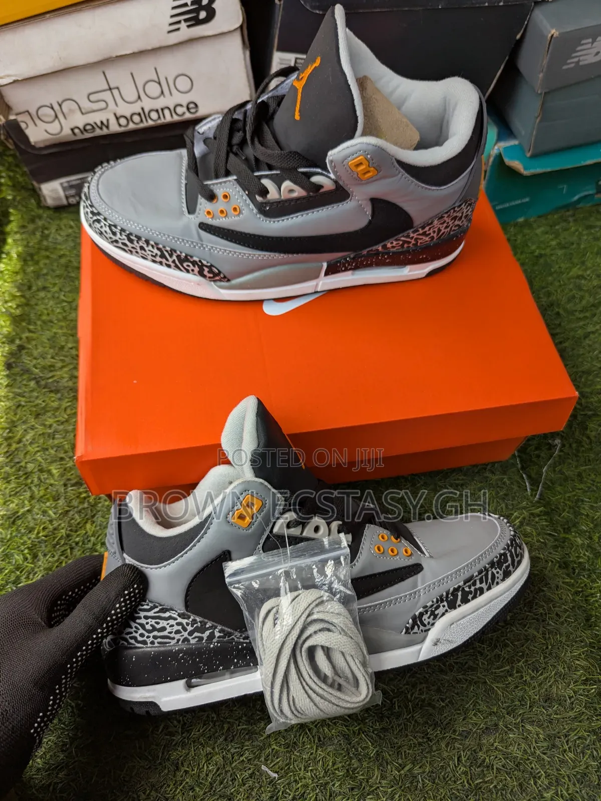Jordan 3 Retro Sneakers