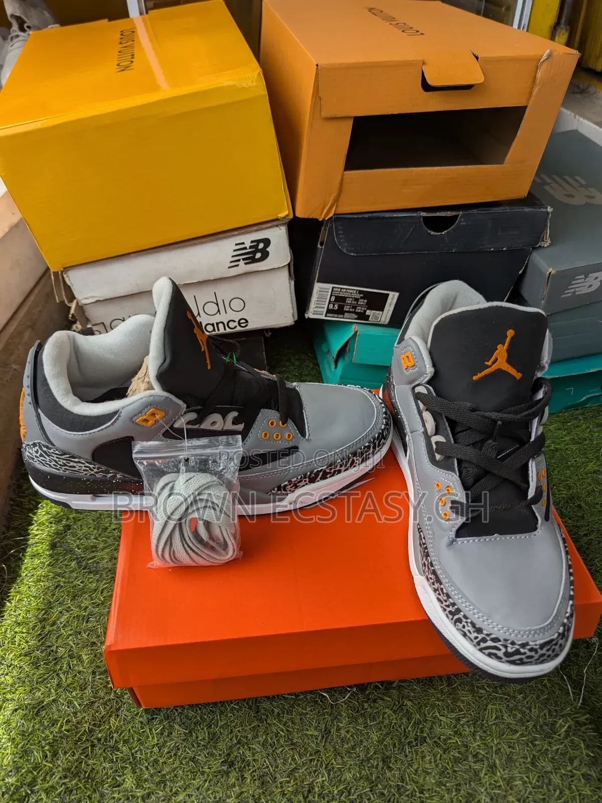 Jordan 3 Retro Sneakers