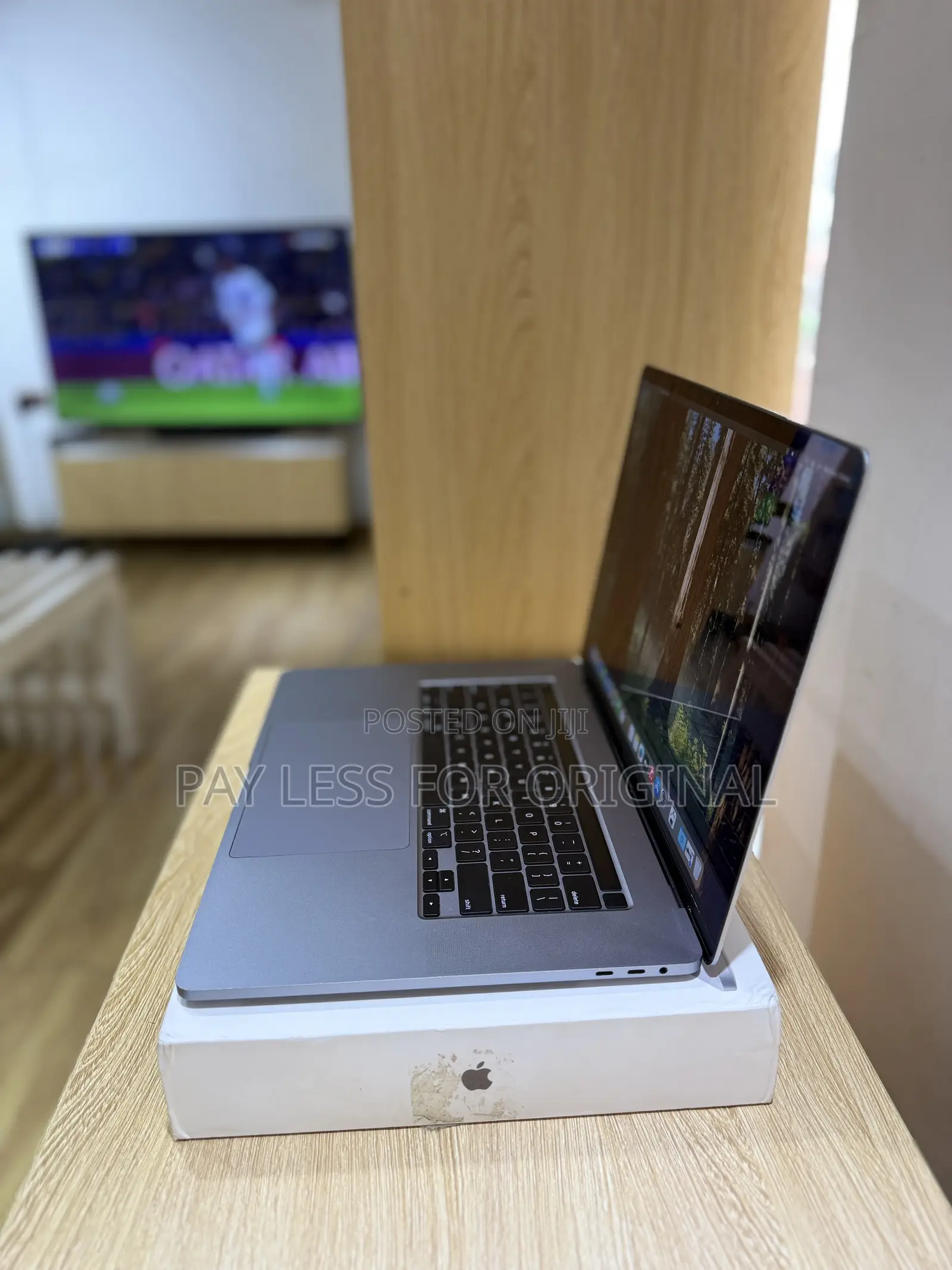Laptop Apple MacBook Pro 2019 16GB Intel Core i7 SSD 1T